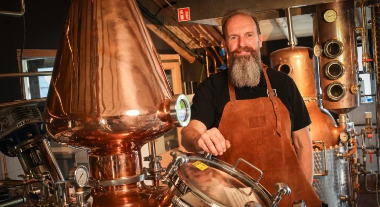 De Bus Whisky Theatershow — muziek in Oosterhout