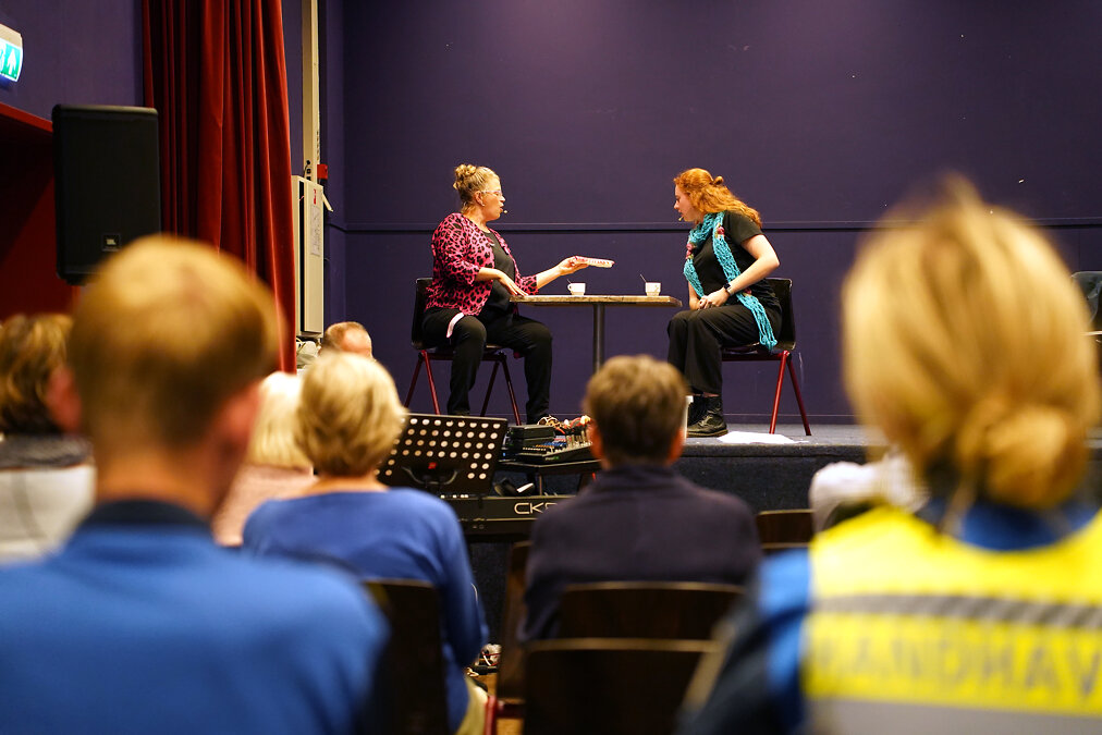 Buurttheater ‘Bij twijfel niet doen’ – Pannehoef in Oosterhout