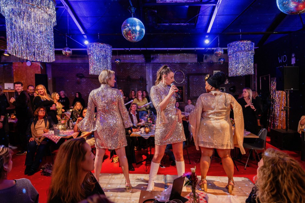 Dancing Queen Dinershow in Oosterhout
