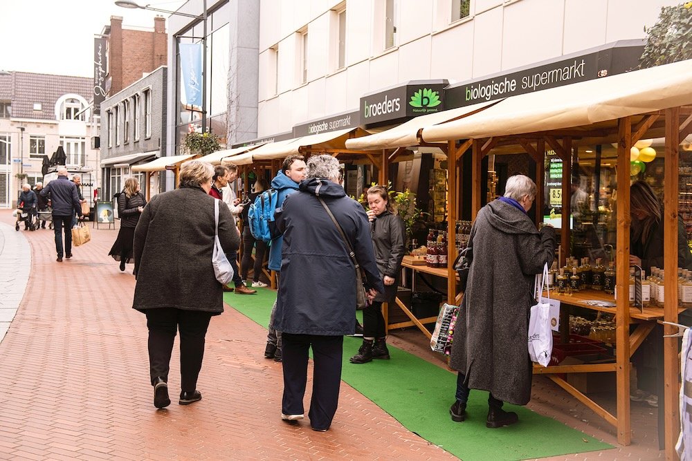 Feestmarkt bij Broeders Gezondheidswinkel in Oosterhout